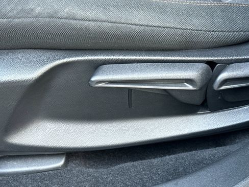 Used 2024 Honda HR-V Sport image 14