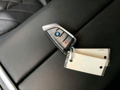 Used 2023 BMW X5 xDrive40i w/ Parking Assistance Package image 13