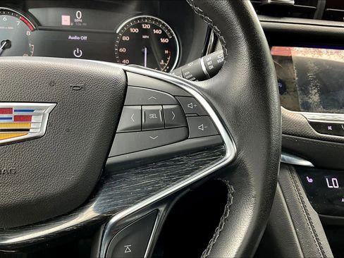 Used 2021 Cadillac XT5 Premium Luxury image 21