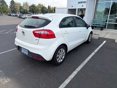 Used 2013 Kia Rio LX w/ PWR Pkg FWD image 3