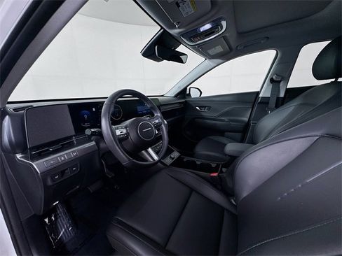 Certified 2025 Hyundai Kona Limited image 29