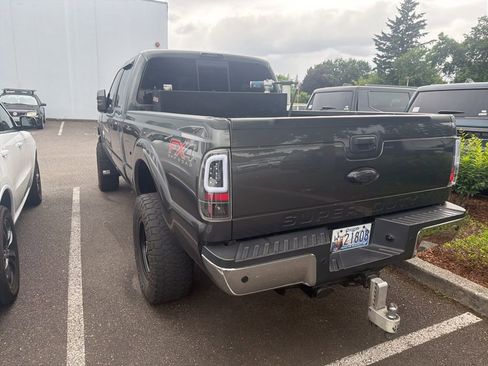 Used 2016 Ford F250 Lariat w/ Lariat Interior Package AWD/4WD image 6