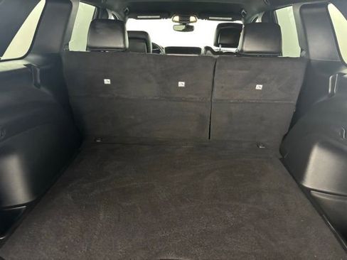 Used 2022 Jeep Grand Cherokee Laredo X RWD image 35