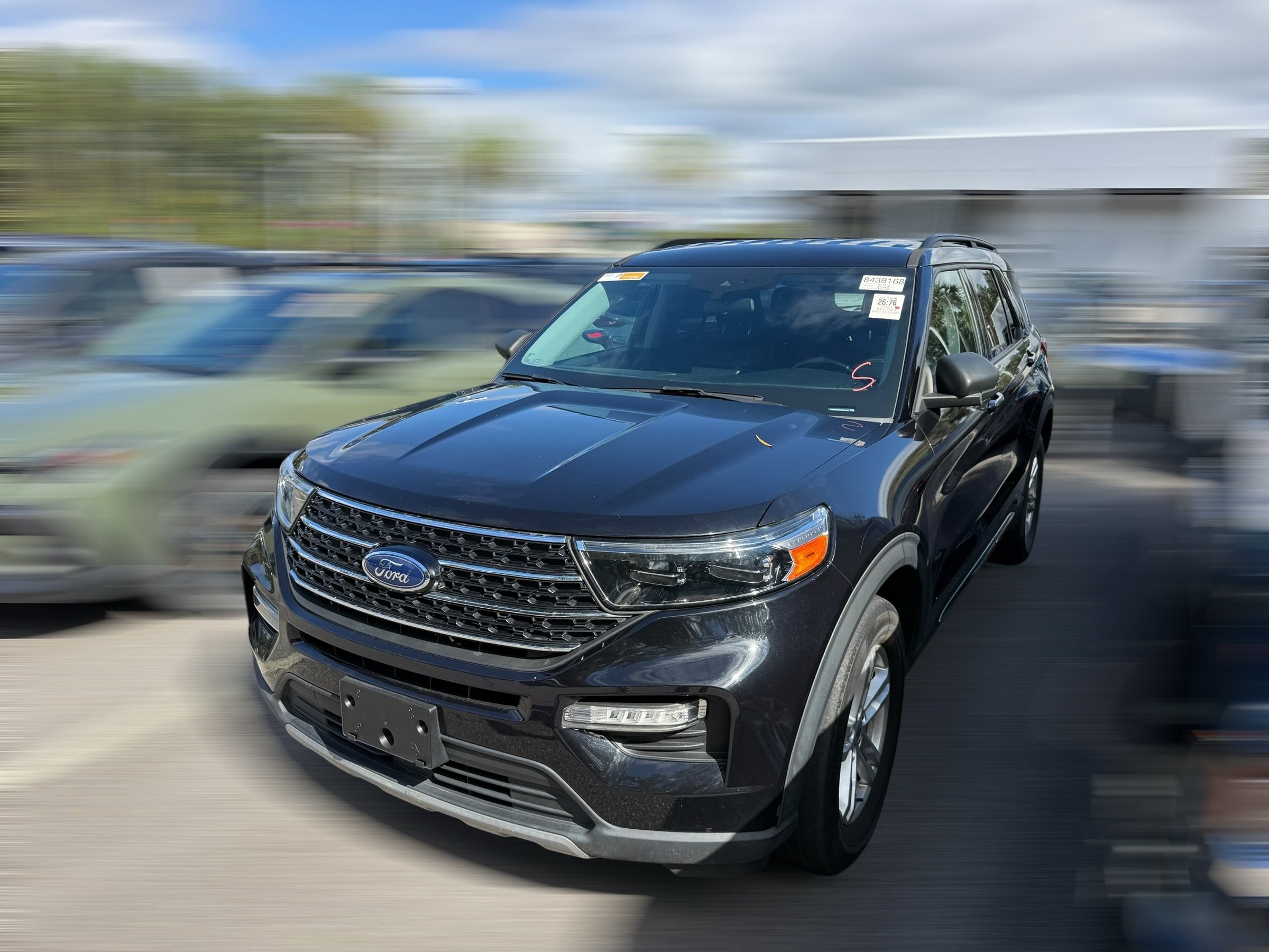 Used 2021 Ford Explorer XLT w/ Equipment Group 202A AWD/4WD image 1