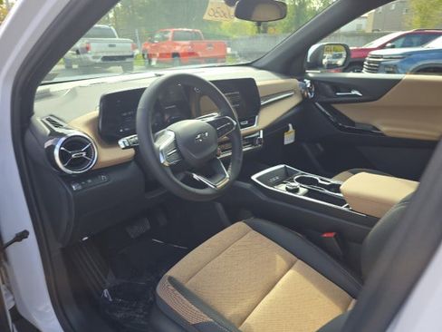 New 2026 Chevrolet Equinox ACTIV w/ Convenience Package III image 22