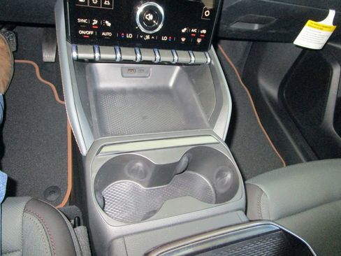 New 2026 GMC Terrain AT4 w/ Technology Package II AWD/4WD image 35