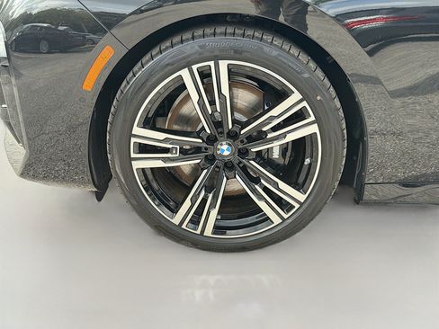 New 2026 BMW i7 xDrive60 AWD/4WD image 40
