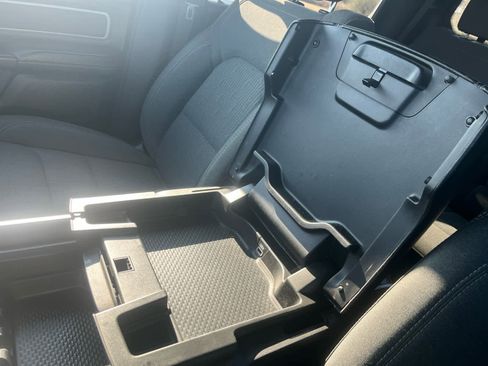 Used 2021 RAM 1500 Big Horn image 26