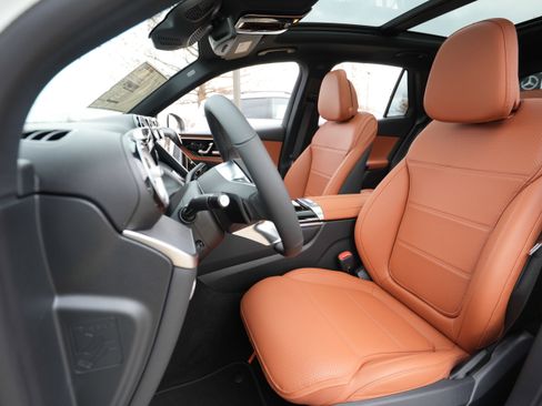 New 2026 Mercedes-Benz GLC 300 4MATIC image 35