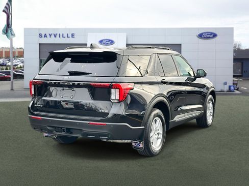 Used 2025 Ford Explorer Active image 5