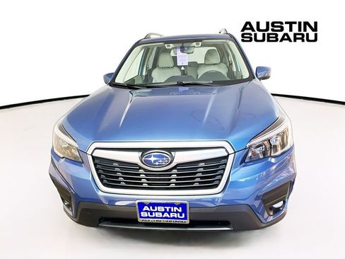 Used 2021 Subaru Forester Premium image 2