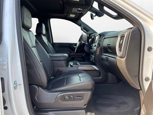 Used 2022 Chevrolet Silverado 3500 High Country image 15