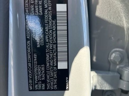 Used 2025 Volvo XC90 B5 Plus image 28