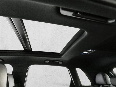 Certified 2025 Audi Q3 2.0T Premium w/ Convenience Package image 20