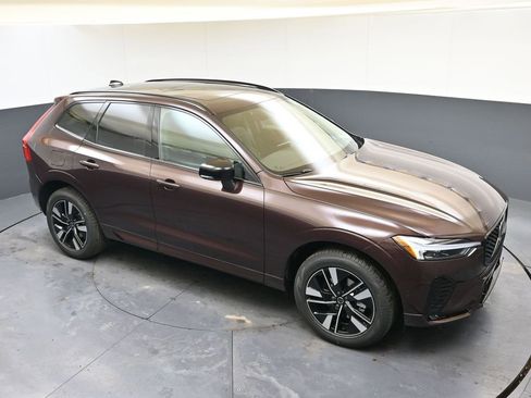 New 2026 Volvo XC60 B5 Plus w/ Protection Package Premier image 51