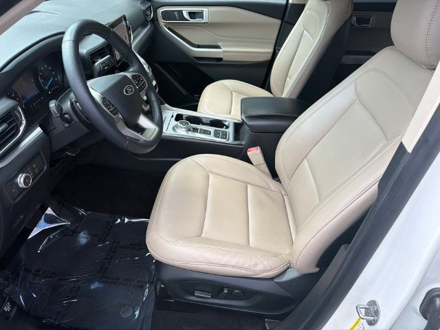 Used 2020 Ford Explorer XLT w/ Equipment Group 202A RWD image 11