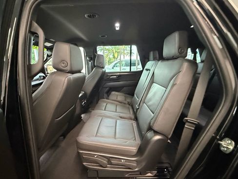 Used 2026 Chevrolet Tahoe LT RWD image 10