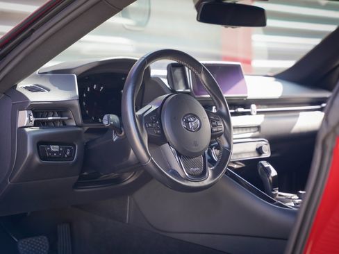 Used 2021 Toyota Supra image 3