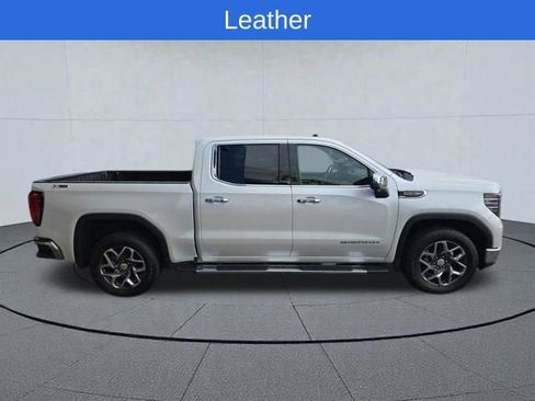 Used 2023 GMC Sierra 1500 SLT w/ SLT Premium Package AWD/4WD image 8