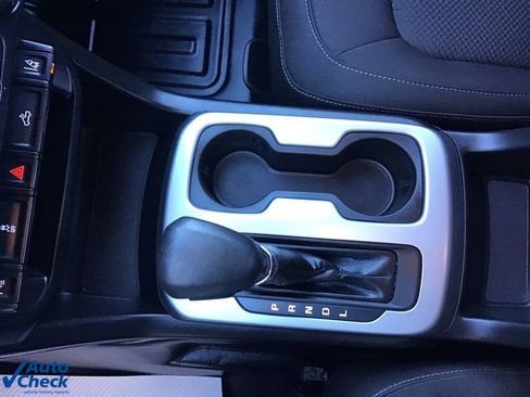 Used 2022 Chevrolet Colorado LT w/ Fleet Safety Package image 35