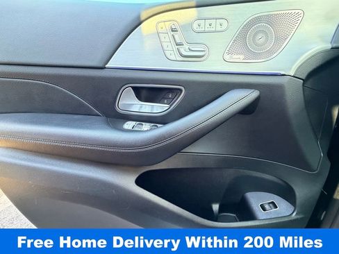 Used 2025 Mercedes-Benz GLS 450 4MATIC image 29
