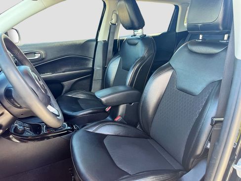 Used 2021 Jeep Compass Latitude AWD/4WD image 20