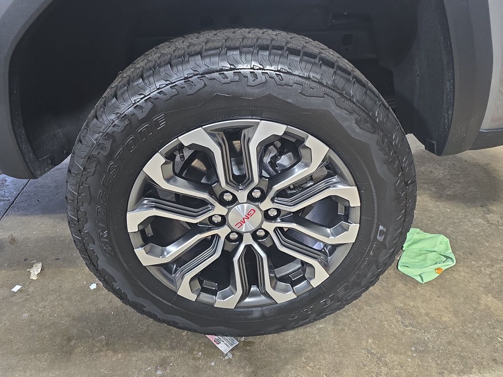 Used 2026 GMC Canyon Denali AWD/4WD image 34