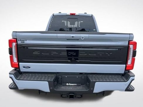 New 2026 Ford F250 Platinum AWD/4WD image 3