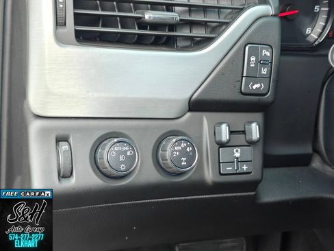 Used 2015 GMC Yukon SLT w/ Open Road Package AWD/4WD image 11