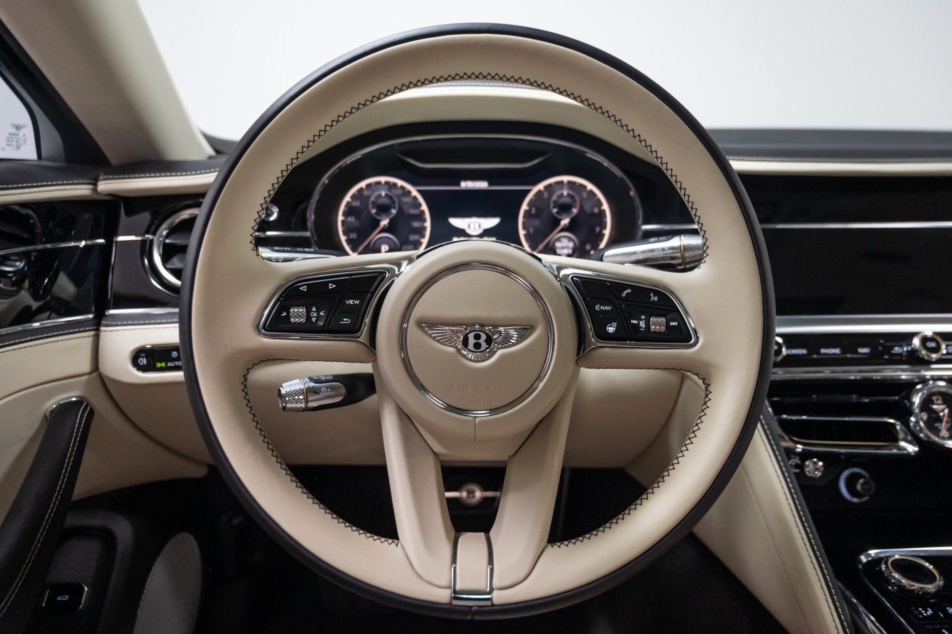 Used 2021 Bentley Flying Spur W12 AWD/4WD image 16