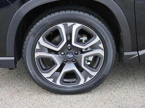 Used 2023 Subaru Ascent Limited image 27