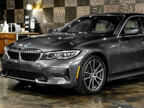 Used 2020 BMW 330i Sedan w/ Convenience Package image 10