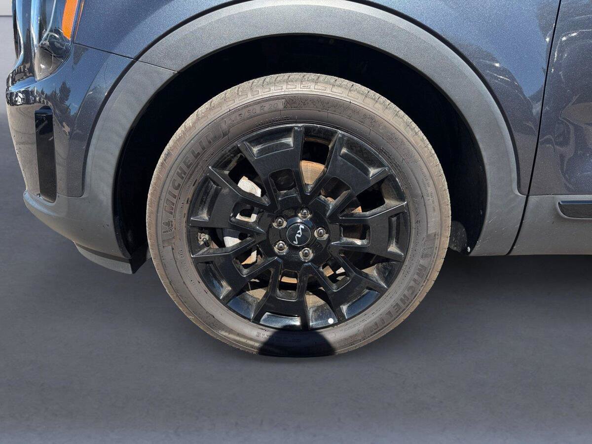 Used 2022 Kia Telluride SX w/ SX Prestige Package AWD/4WD image 14