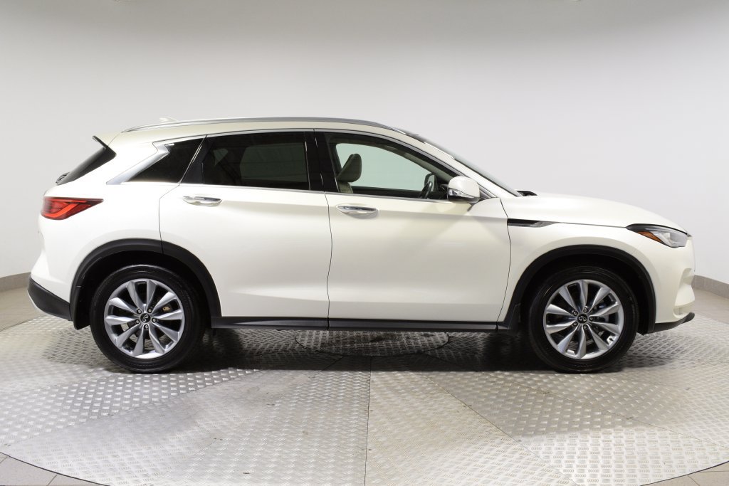 Certified 2022 INFINITI QX50 Luxe AWD/4WD image 3