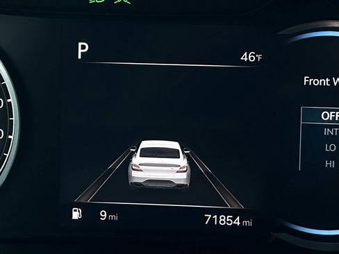 Used 2022 Genesis G70 2.0T image 11