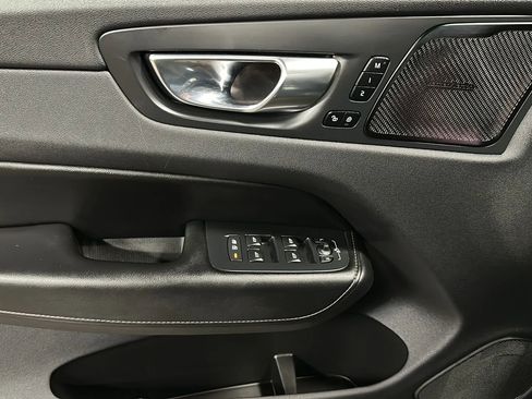 Used 2022 Volvo XC60 T8 Inscription w/ Advanced Package image 10