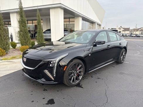 Used 2025 Cadillac CT5 Sport image 5