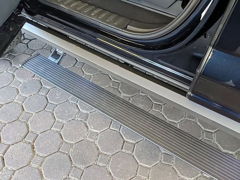 New 2025 Ford F150 Lariat w/ Equipment Group 501A Mid image 14