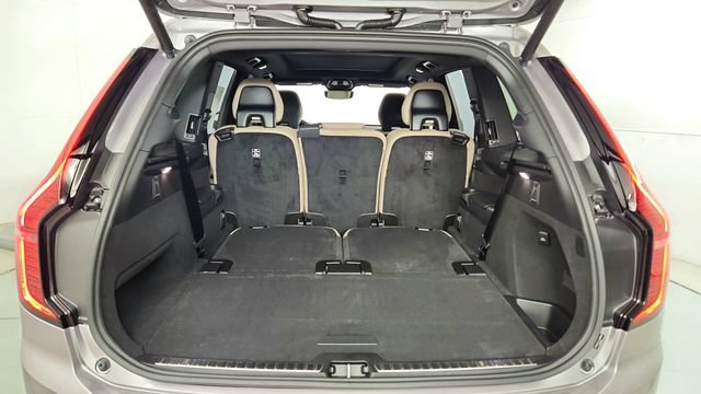 Used 2026 Volvo XC90 B6 Plus w/ Protection Package Premier AWD/4WD image 43