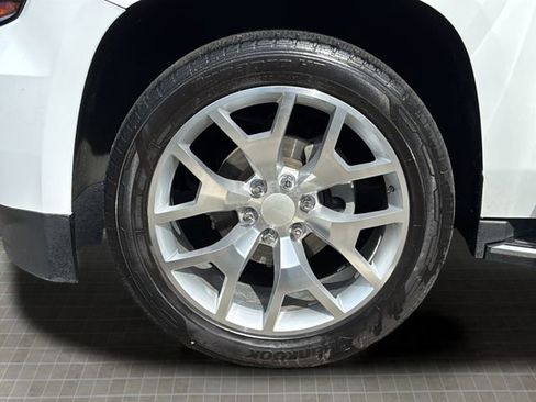 Used 2019 Chevrolet Tahoe Premier image 46