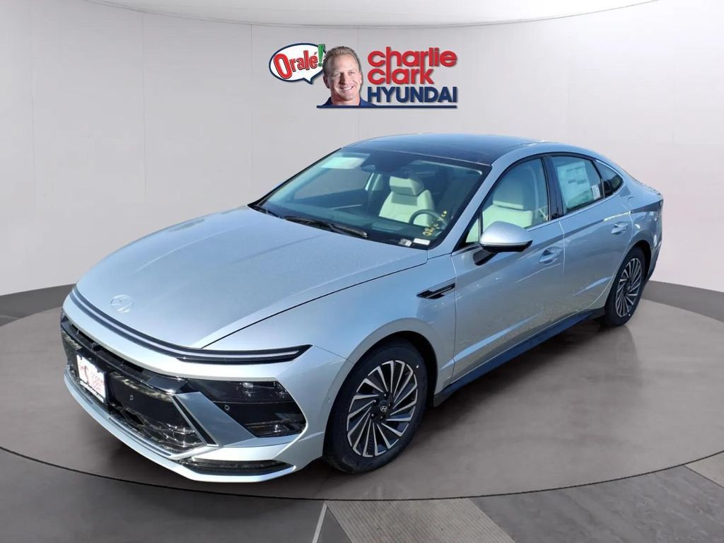 New 2026 Hyundai Sonata Limited FWD image 1