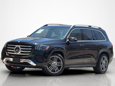 Used 2026 Mercedes-Benz GLS 450 4MATIC image 1