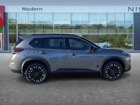 New 2026 Nissan Rogue SV image 4