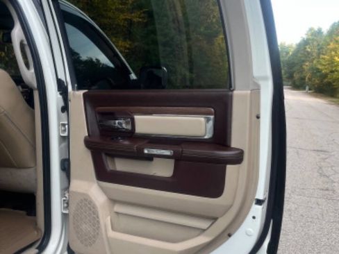 Used 2016 RAM 2500 Laramie w/ Snow Chief Group image 14