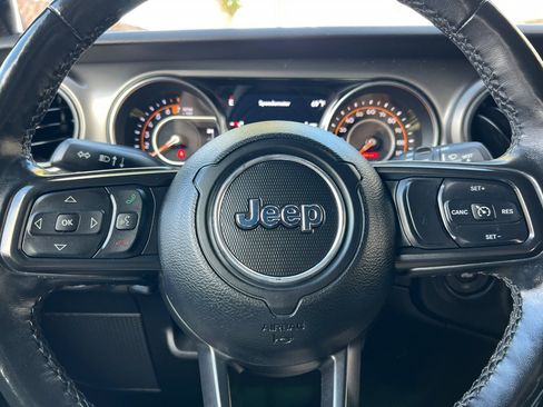 Used 2022 Jeep Wrangler Unlimited Sport w/ Sun And Sound Package image 24