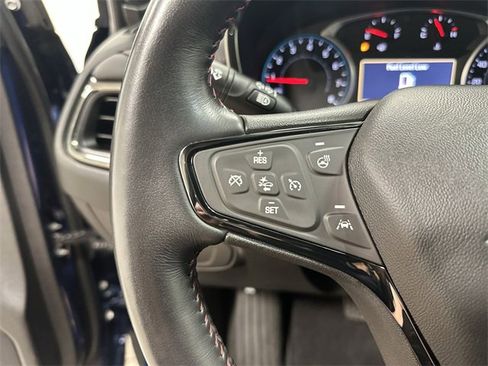 Used 2022 Chevrolet Equinox RS w/ Infotainment Package image 40