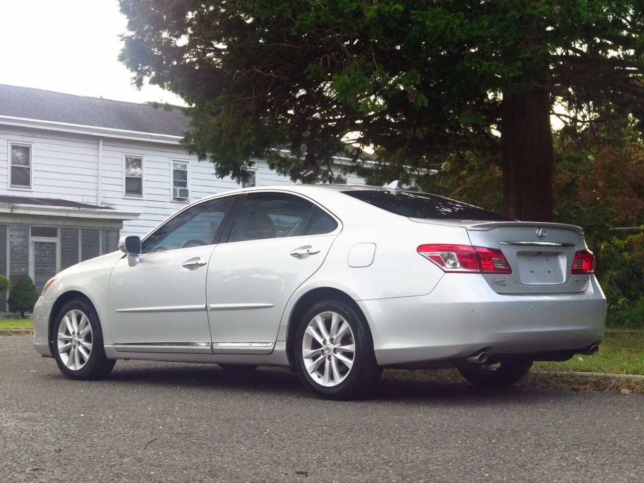 Used 2012 Lexus ES 350 FWD image 3
