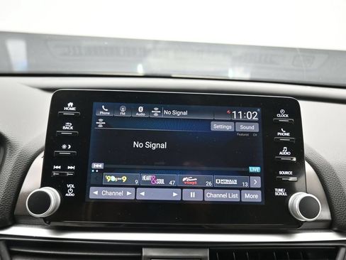 Used 2018 Honda Accord EX-L image 17