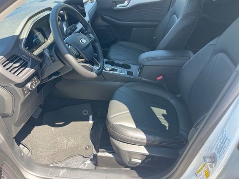 New 2025 Ford Escape SE w/ PHEV Premium Package image 7