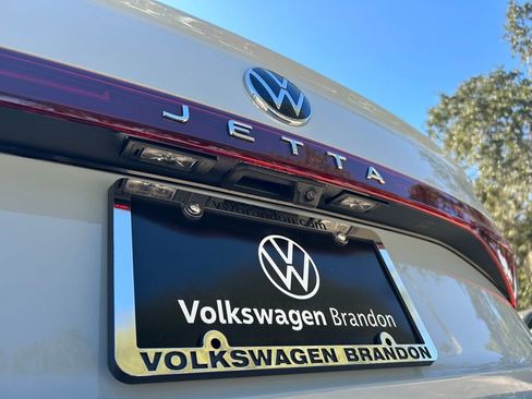 New 2026 Volkswagen Jetta SE image 34